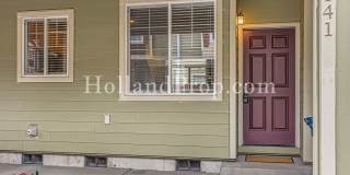 Charming 3-Bedroom Home in Prime Hillsboro Location! Gallery 3
