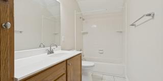 5-BEDROOM HOME IN WILSHIRE TERRACE Gallery 23