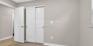 Modern Finishes & Hardwood Floors – 4BR Columbus Gem Gallery 29