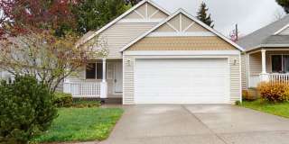 Single Level House in Sandy- Great Open Floor Plan- Pet Friendly! Gallery 1