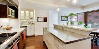 2010 W Bradley Place Gallery 13