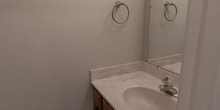 3 bedroom duplex in Southern Columbia. Gallery 15
