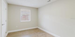 1134-1136 GILMORE Avenue Gallery 16