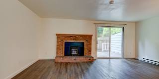 3 Bedroom/2.5 bathroom townhouse centrally located Oak Harbor Gallery 11