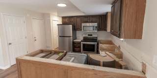 Spacious Southside Duplex Gallery 9