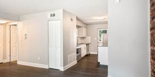 Pendleton Heights Apartments Gallery 15