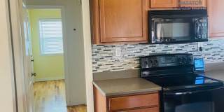 SUPER CUTE SINGLE FAMILY HOME IN MILLCREEK!!! Gallery 8