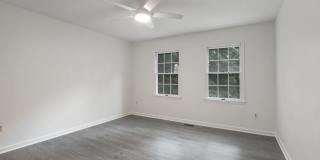 91 PREMIER Court Gallery 36