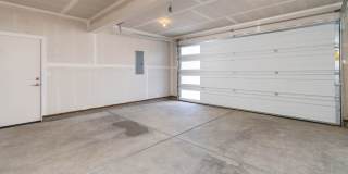 Newer 3 Bed/2 Bath Construction on Bend's Eastside - Cessna Drive Gallery 16