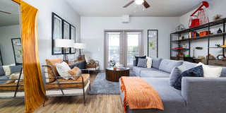 Anatole on Briarwood Gallery 39
