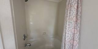 3 Bedroom/2.5 Bathroom 2 Story Townhouse AVAILABLE NOW!! First FULL month's rent free! Gallery 9