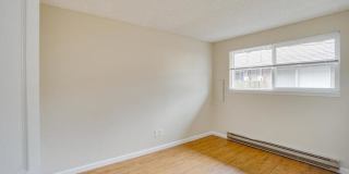 2915 East 33rd Street Gallery 19