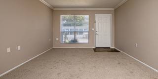 Diamond Lakes Apartment Homes Gallery 17