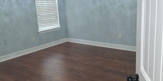 Cozy 3-Bedroom Home with Garage in Fayetteville Gallery 12