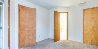 539 Henderson Crossing - Half Off Admin Fees & $350 Gift Card! Gallery 6