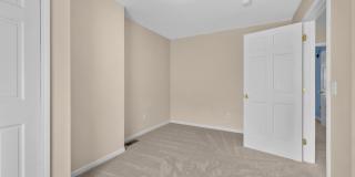 886 St. Clair Avenue Gallery 24