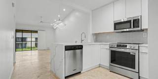 3939 NE 5th Avenue Gallery 1