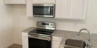 425 Falls Pointe - 1 Gallery 21