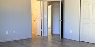 4/2 with open floor plan Available NOW!! Gallery 22