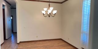 Save Hundreds Every Month – No Electric Bill! Solar-Powered Custom Home for Lease Yukon Public Schools! Gallery 16