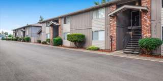 Laurel Park Gallery 17