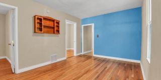 Charming Victorian Home in the Desirable Cole Neighborhood!- Available Early July!! Gallery 19