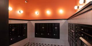 Chronicle Gallery 32