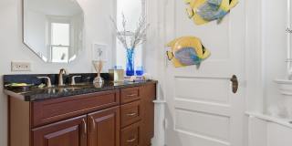 Stunning 5 Bedroom 2.5 Bathroom Home in Squirrel Hill Gallery 24