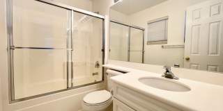 2 Bedroom 2 Bath Condo with attached garage! Gallery 28