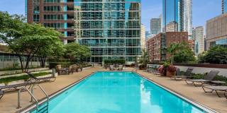 505 N McClurg Court Gallery 33