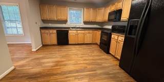 1142 Windsor Street SW Gallery 3