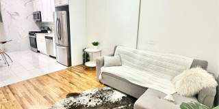 181 SOUTH ST Gallery 1