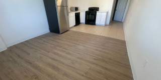 Great 2 bedroom Apartment with Garage! Gallery 5