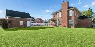 221 SPRING ROSE Drive Gallery 21