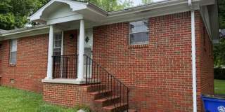 2 Bed 1 Bath Duplex Gallery 1