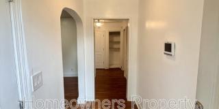 113 N Wright St Gallery 22