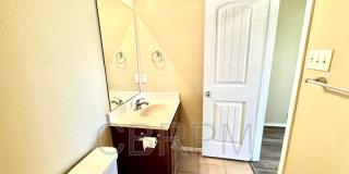 5207 Harvard Street Gallery 21