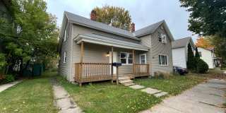714/716 Chicago Avenue Gallery 1