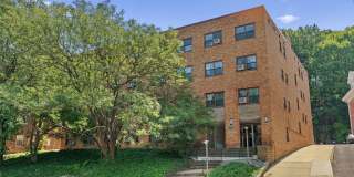 5424 Fifth Avenue Gallery 304