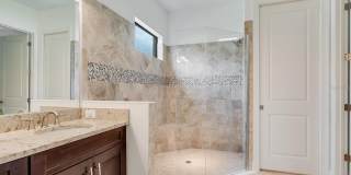 3929 WAYPOINT AVENUE Gallery 10