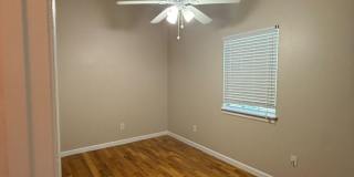 SINGLE FAMILY HOME! Mid-City 2 BR/1 BA rental with backyard. Gallery 5