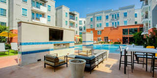 Liv+ Arlington - Student Housing Gallery 41