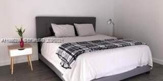 534 NE 195th St Gallery 28