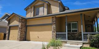 SPACIOUS HOME WITH FINISHED BASEMENT IN NORTH RANGE VILLAGE! Gallery 1