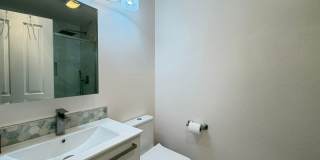 Large Studio in La Jolla / UTC area Gallery 13
