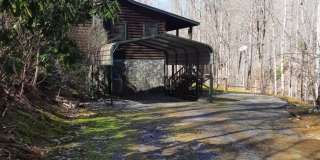 $1,600 - 4 Bedroom 2 Bathroom Furnished Log Cabin on the Creek Gallery 1