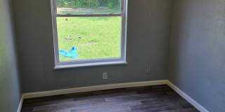 Spacious 3BD Gallery 7