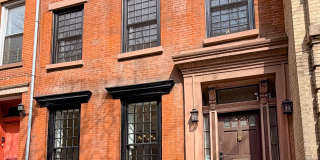 381 State Street Gallery 16