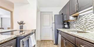 Affordable Housing - Madison Southpark Apartment Homes Gallery 12