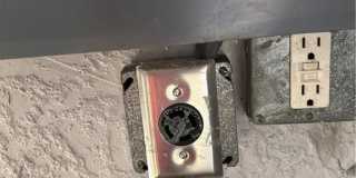 2210 Grove Dr Gallery 50